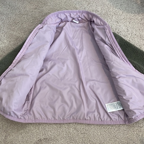 GAP Camo Green & Lavender Zip Up Jacket. Girls Size 5. - Picture 3 of 6